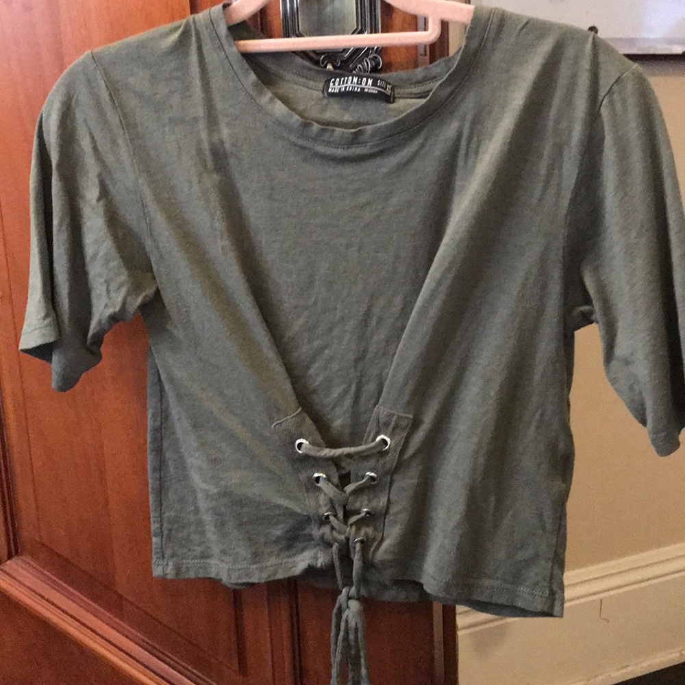 Cotton on t-shirt